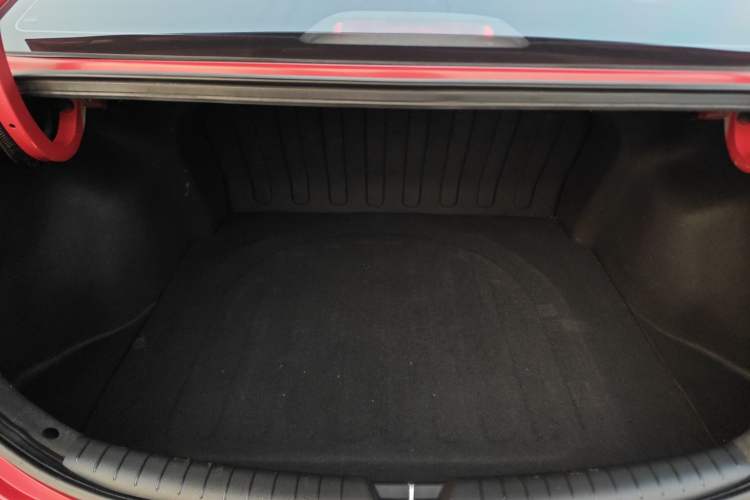 Used Hyundai Verna (new generation) 2016 1.4L Automatic Cool Edition GLS Trunk