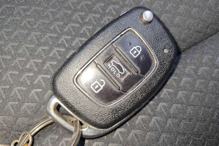 Used Hyundai Verna (new generation) 2016 1.4L Automatic Cool Edition GLS Vehicle Key