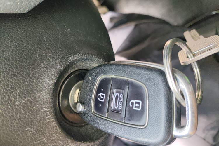 Used Hyundai Verna (new generation) 2016 1.4L Manual Cool Edition GLS Vehicle Key