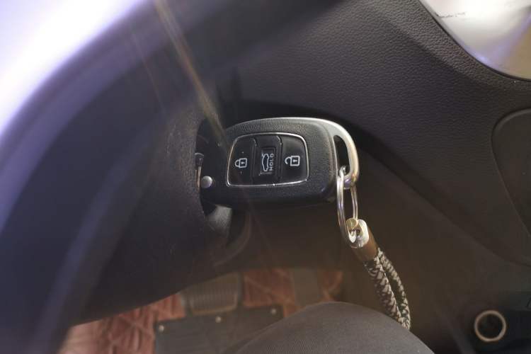 Used Hyundai Verna (new generation) 2016 1.4L Automatic Cool Edition GLS Vehicle Key