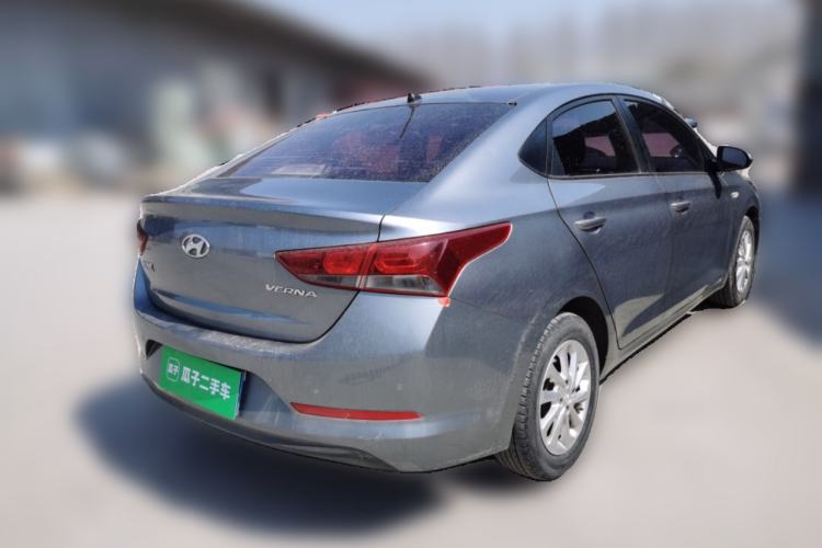 Used Hyundai Verna (new generation) 2016 1.4L Manual Cool Edition GLS Rear Right 45 Deg
