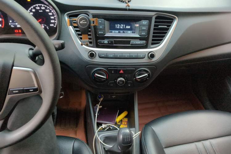 Used Hyundai Verna (new generation) 2016 1.4L Manual Cool Edition GLS Audio And AC Panel
