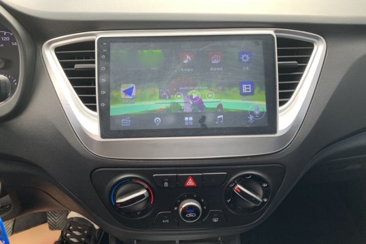Used Hyundai Verna (new generation) 2016 1.4L Manual Cool Edition GLS Audio And AC Panel