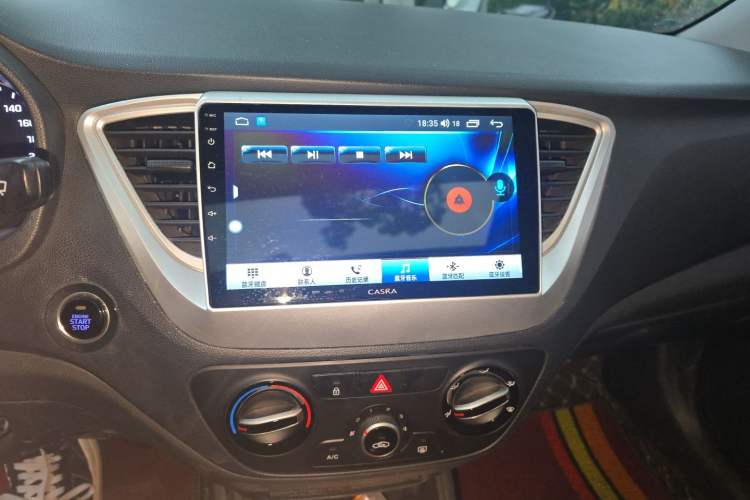 Used Hyundai Verna (new generation) 2016 1.4L Automatic Sport Edition Audio And AC Panel