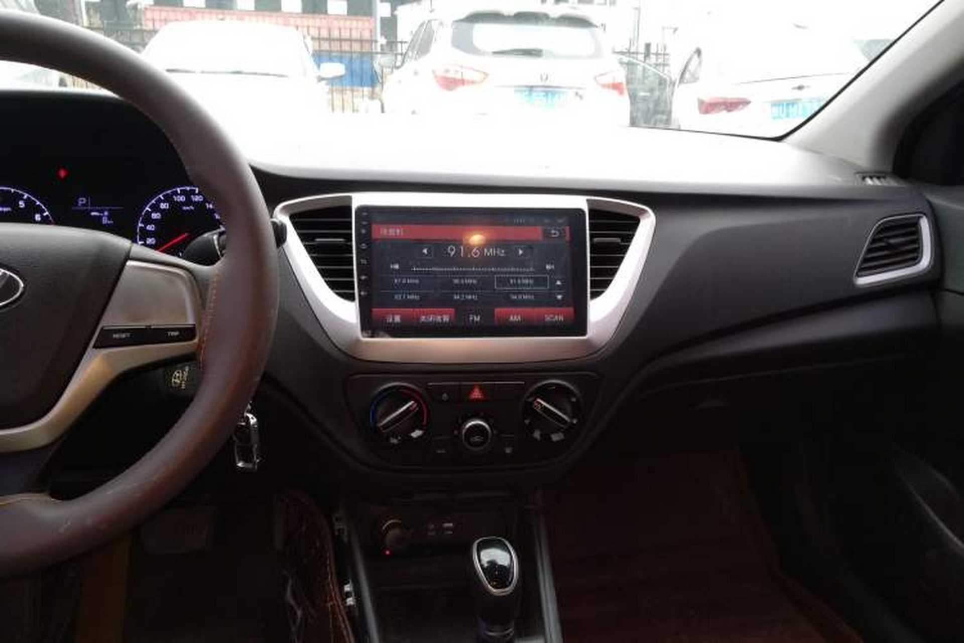 Used Hyundai Verna (new generation) 2016 1.4L Automatic Cool Edition GLS Audio And AC Panel