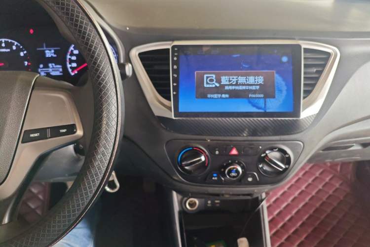 Used Hyundai Verna (new generation) 2016 1.4L Manual Cool Edition GLS Audio And AC Panel