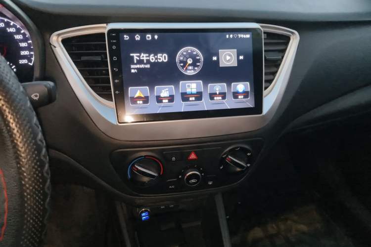Used Hyundai Verna (new generation) 2016 1.4L Manual Cool Edition GLS Audio And AC Panel