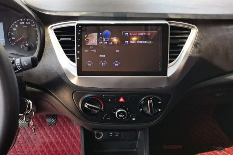 Used Hyundai Verna (new generation) 2016 1.4L Manual Cool Edition GLS Audio And AC Panel