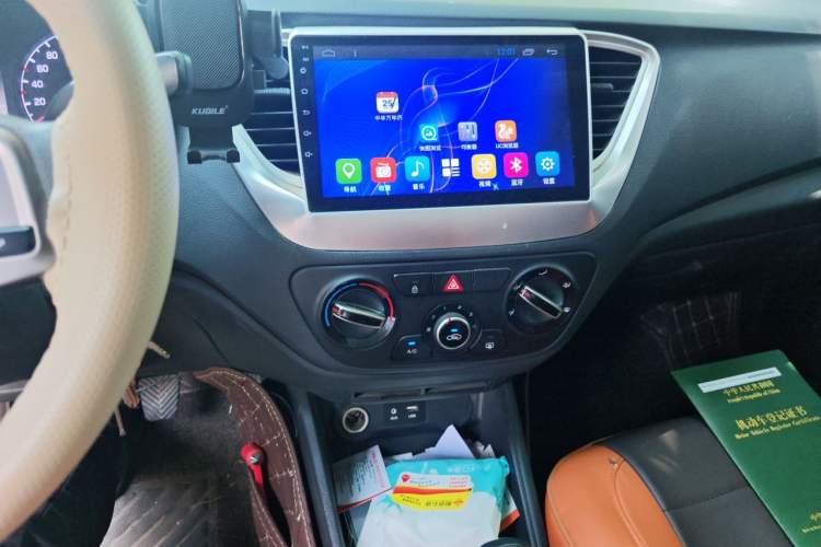 Used Hyundai Verna (new generation) 2016 1.4L Manual Cool Edition GLS Audio And AC Panel