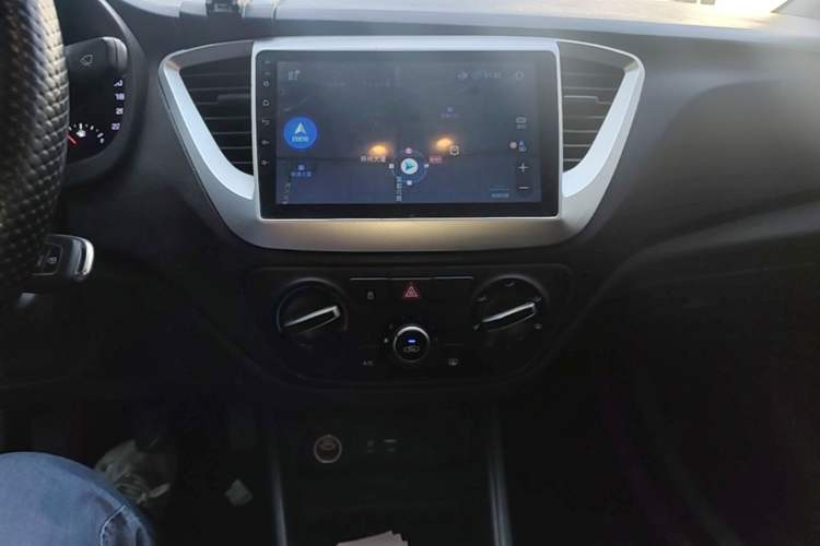 Used Hyundai Verna (new generation) 2016 1.4L Manual Cool Edition GLS Audio And AC Panel