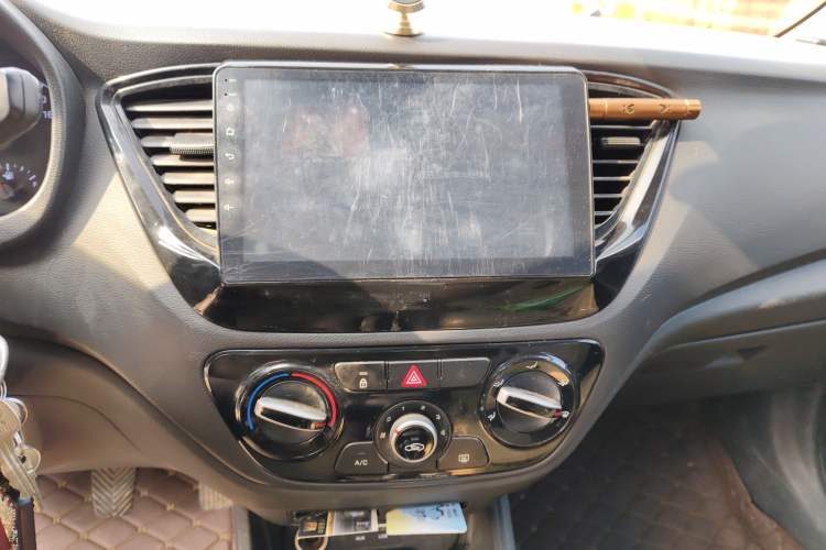 Used Hyundai Verna (new generation) 2016 1.4L Manual Cool Edition GLS Audio And AC Panel