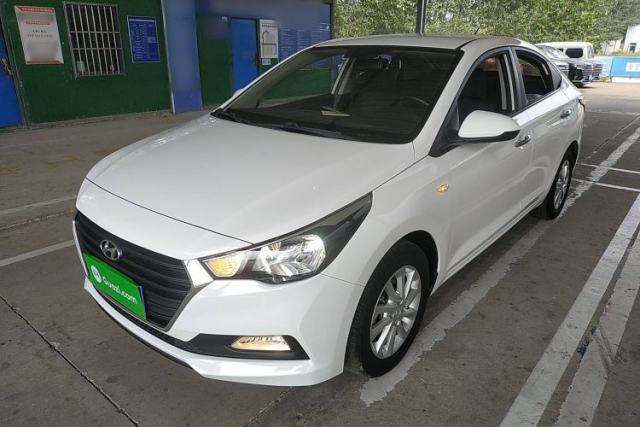 Hyundai Verna (new generation) 2016 1.4L Manual Cool Edition GLS usata