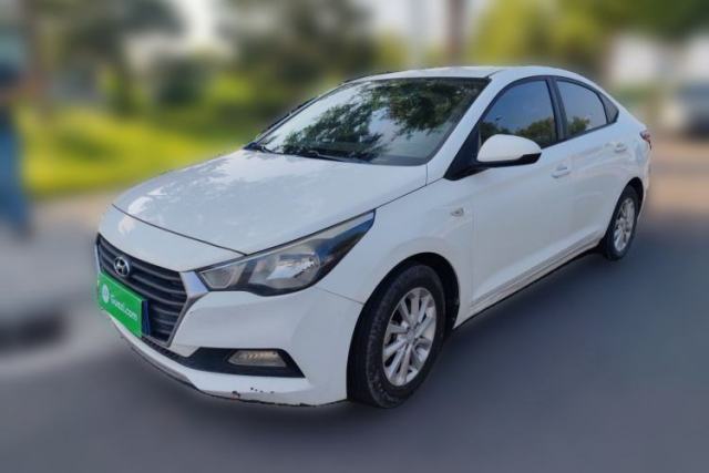 Używany Hyundai Verna (new generation) 2016 1.4L Manual Cool Edition GLS