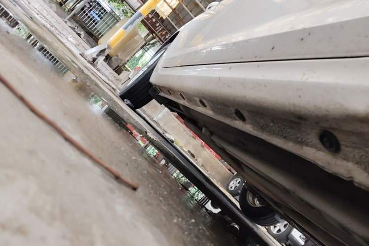Used Hyundai Verna (new generation) 2016 1.4L Manual Cool Edition GLS Chassis Front Right