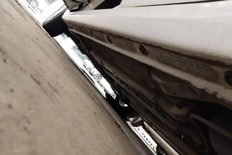 Used Hyundai Verna (new generation) 2016 1.4L Manual Cool Edition GLS Chassis Rear Left