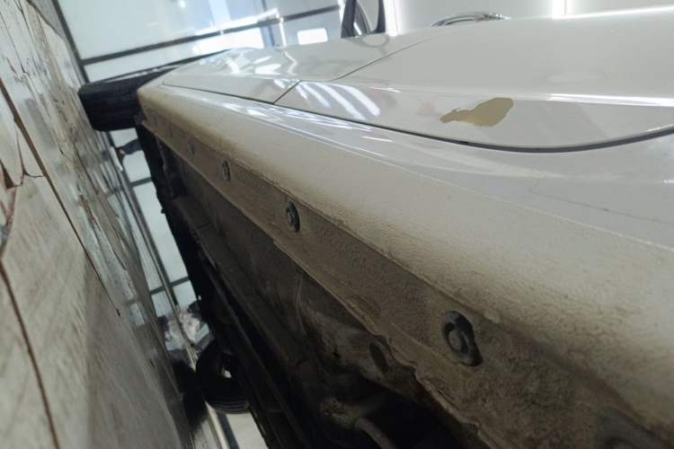 Used Hyundai Verna (new generation) 2016 1.4L Automatic Cool Edition GLS Chassis Rear Left