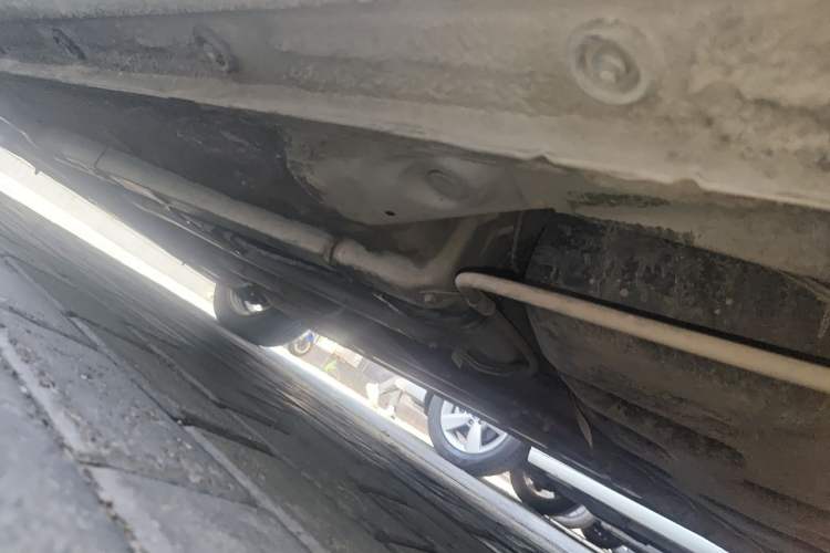 Used Hyundai Verna (new generation) 2016 1.4L Automatic Cool Edition GLS Chassis Rear Left