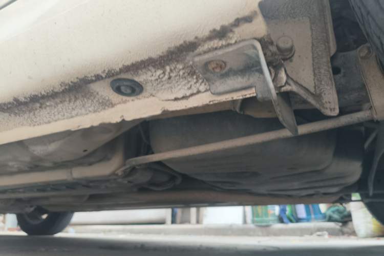 Used Hyundai Verna (new generation) 2016 1.4L Automatic Cool Edition GLS Chassis Rear Left