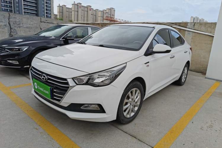 Used Hyundai Verna (new generation) 2016 1.4L Manual Cool Edition GLS Guazi used car, China used car export, Used car for sale, Used cars, Cheapest cars for sale