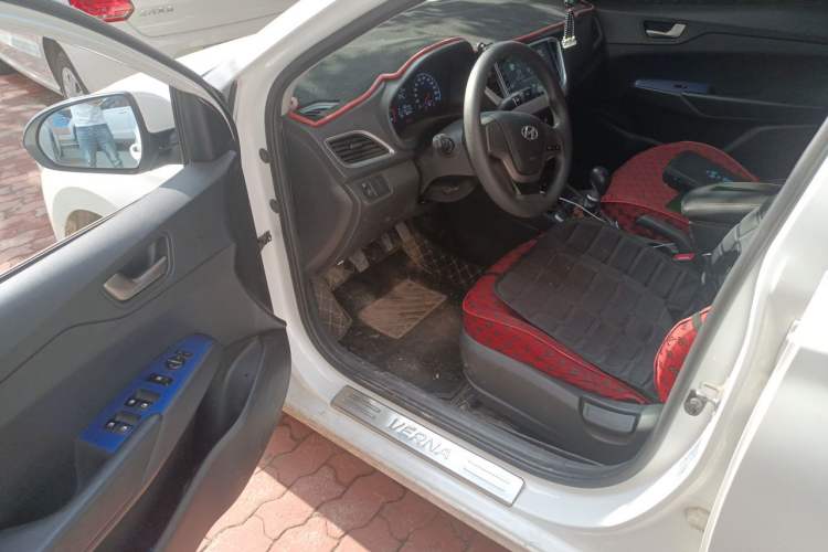 Used Hyundai Verna (new generation) 2016 1.4L Manual Cool Edition GLS Driver Seat