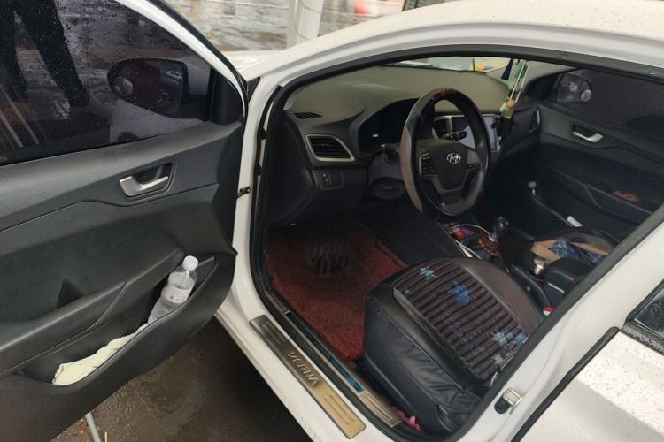 Used Hyundai Verna (new generation) 2016 1.4L Manual Cool Edition GLS Driver Seat
