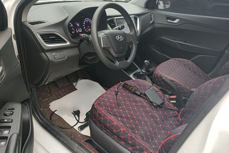 Used Hyundai Verna (new generation) 2016 1.4L Manual Cool Edition GLS Driver Seat