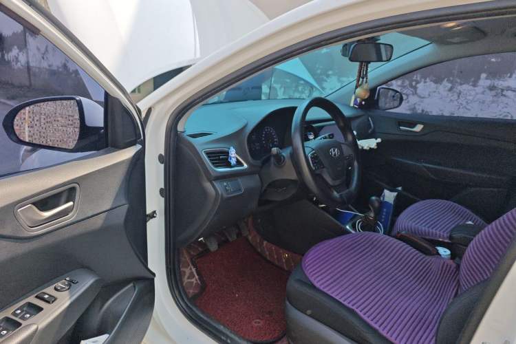 Used Hyundai Verna (new generation) 2016 1.4L Manual Cool Edition GLS Driver Seat