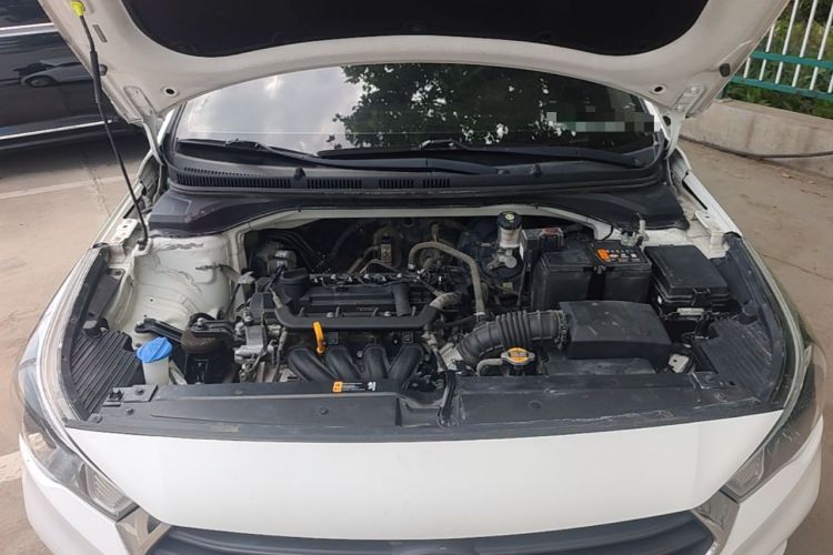 Used Hyundai Verna (new generation) 2016 1.4L Manual Cool Edition GLS Engine Bay