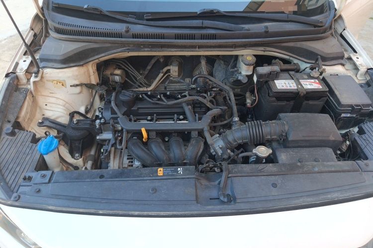Used Hyundai Verna (new generation) 2016 1.4L Automatic Cool Edition GLS Engine Bay