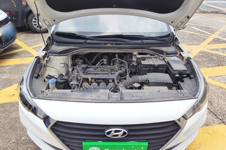Used Hyundai Verna (new generation) 2016 1.4L Automatic Cool Edition GLS Engine Bay