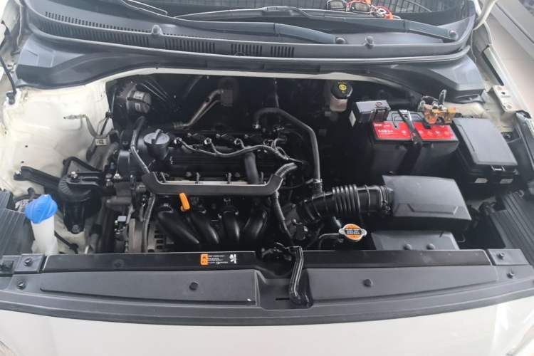Used Hyundai Verna (new generation) 2016 1.4L Automatic Cool Edition GLS Engine Bay