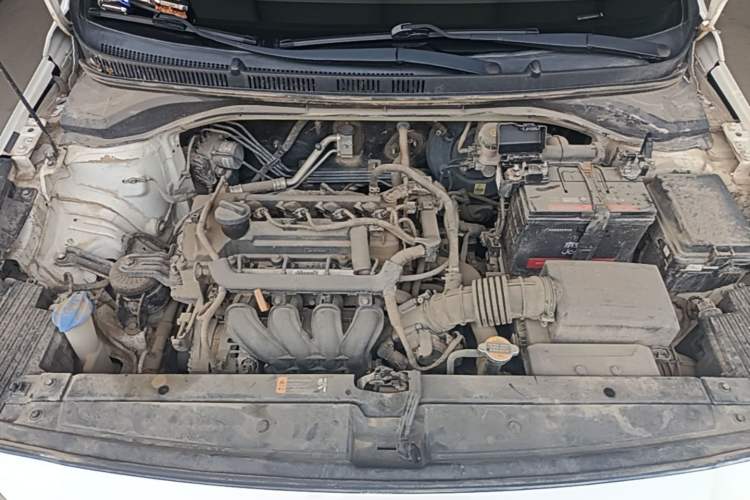 Used Hyundai Verna (new generation) 2016 1.4L Automatic Cool Edition GLS Engine Bay
