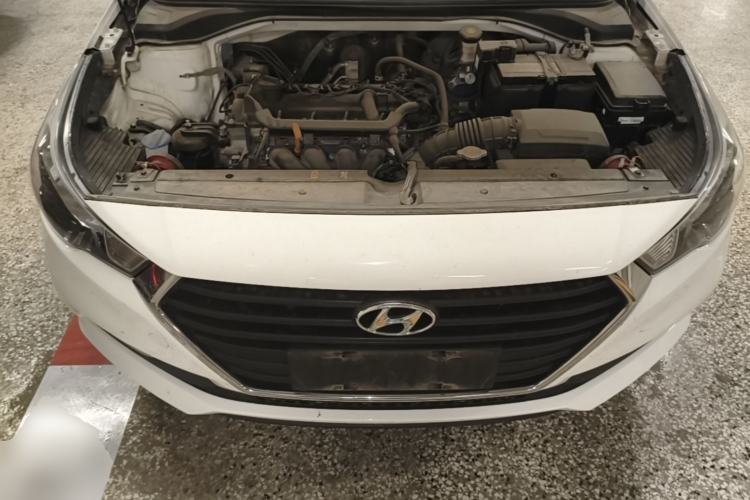 Used Hyundai Verna (new generation) 2016 1.4L Automatic Cool Edition GLS Engine Bay