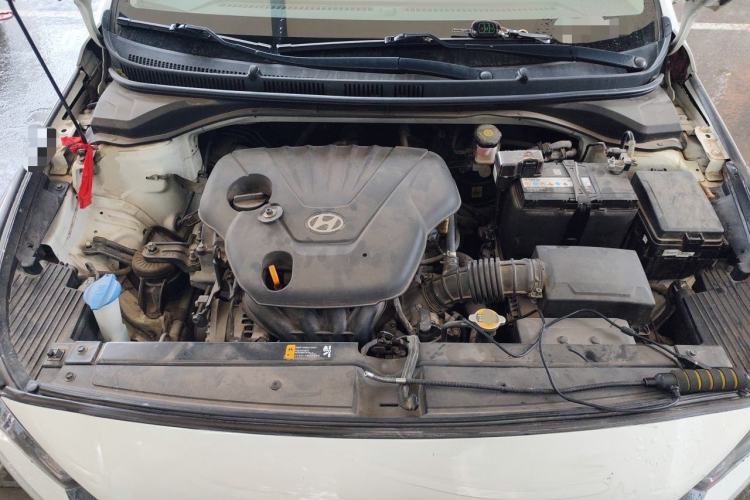 Used Hyundai Verna (new generation) 2016 1.4L Manual Cool Edition GLS Engine Bay