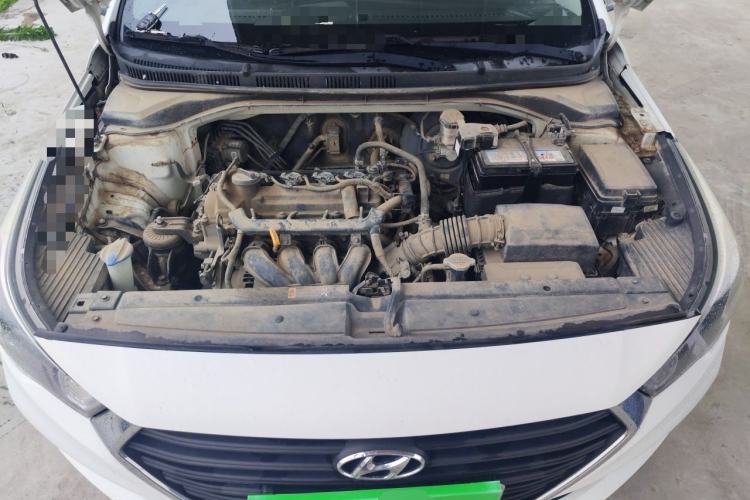 Used Hyundai Verna (new generation) 2016 1.4L Manual Cool Edition GLS Engine Bay