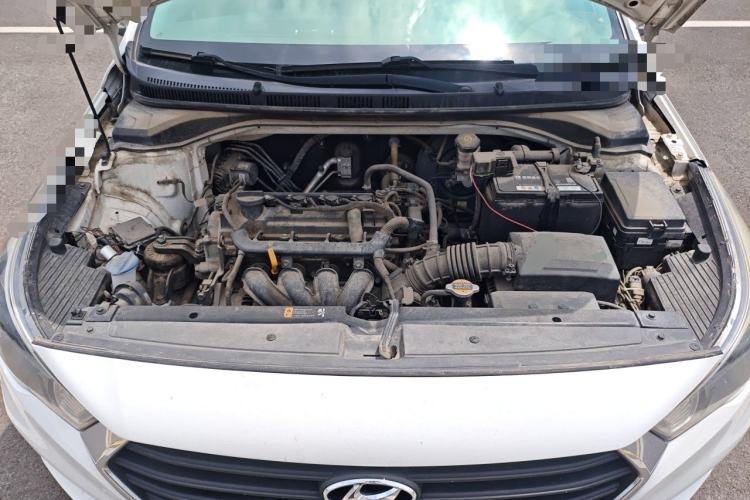 Used Hyundai Verna (new generation) 2016 1.4L Automatic Cool Edition GLS Engine Bay