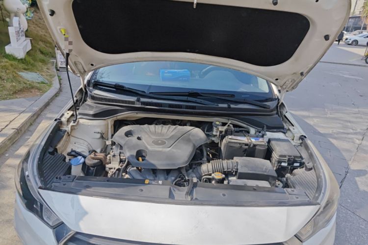 Used Hyundai Verna (new generation) 2016 1.4L Manual Cool Edition GLS Engine Bay