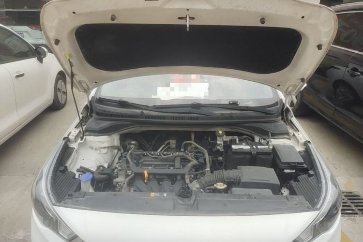 Used Hyundai Verna (new generation) 2016 1.4L Manual Cool Edition GLS Engine Bay