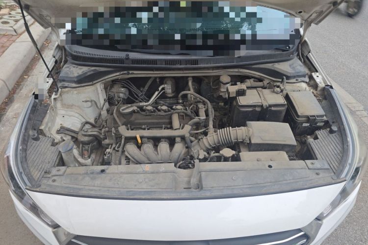 Used Hyundai Verna (new generation) 2016 1.4L Automatic Sport Edition Engine Bay