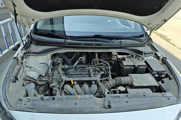 Used Hyundai Verna (new generation) 2016 1.4L Manual Cool Edition GLS Engine Bay