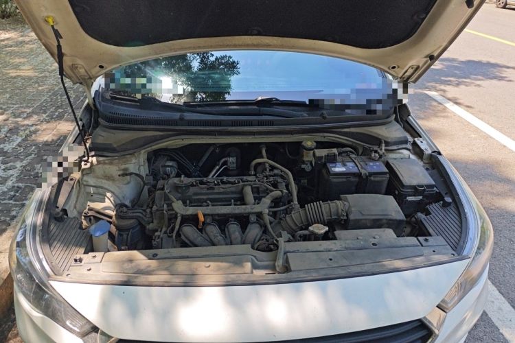 Used Hyundai Verna (new generation) 2016 1.4L Manual Cool Edition GLS Engine Bay