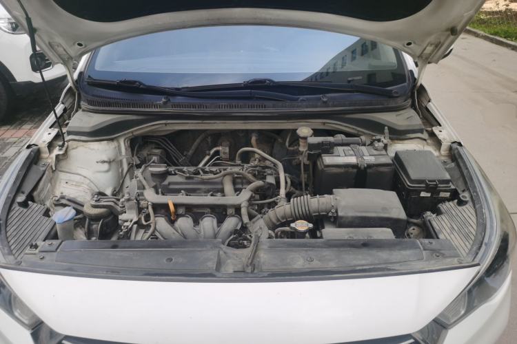 Used Hyundai Verna (new generation) 2016 1.4L Automatic Cool Edition GLS Engine Bay