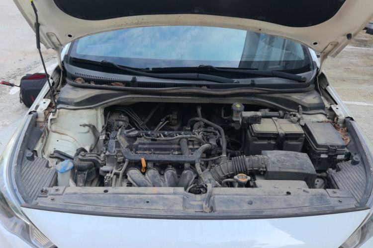Used Hyundai Verna (new generation) 2016 1.4L Automatic Cool Edition GLS Engine Bay