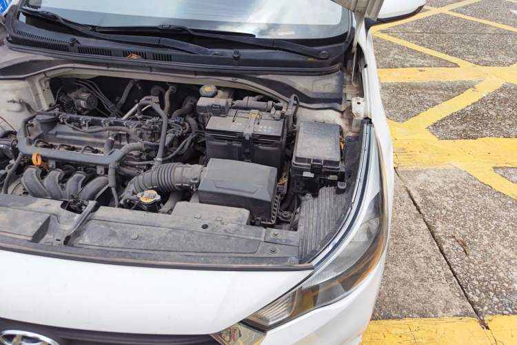 Used Hyundai Verna (new generation) 2016 1.4L Automatic Cool Edition GLS Engine Bay Left