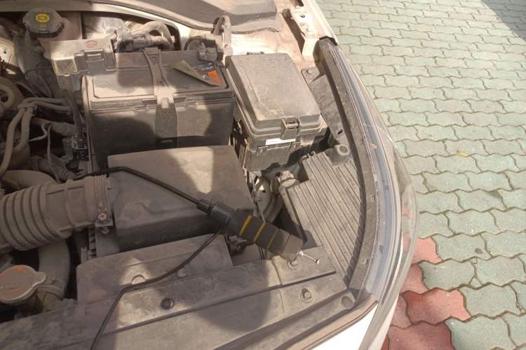 Used Hyundai Verna (new generation) 2016 1.4L Manual Cool Edition GLS Engine Bay Left