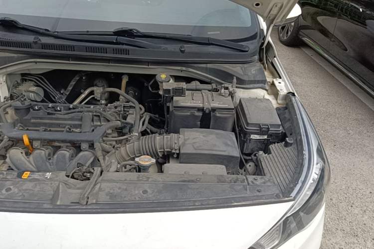 Used Hyundai Verna (new generation) 2016 1.4L Automatic Cool Edition GLS Engine Bay Left