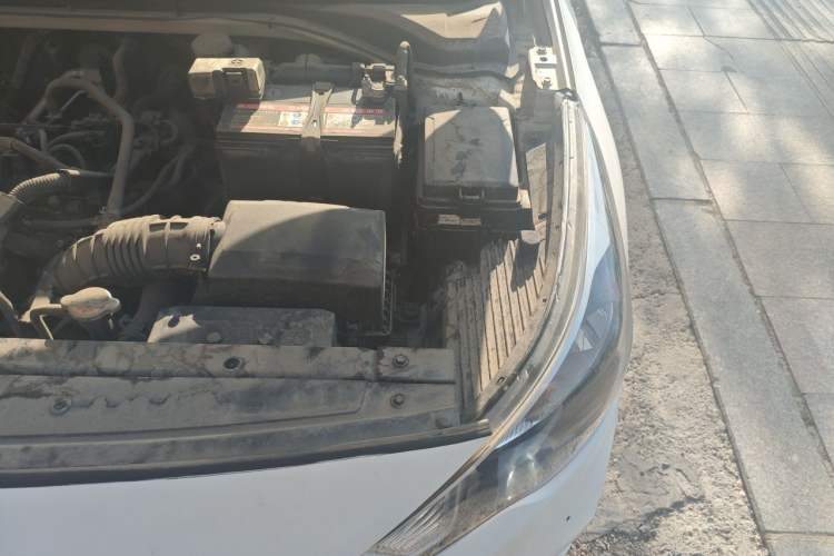 Used Hyundai Verna (new generation) 2016 1.4L Automatic Cool Edition GLS Engine Bay Left
