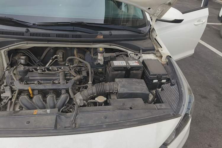 Used Hyundai Verna (new generation) 2016 1.4L Manual Cool Edition GLS Engine Bay Left