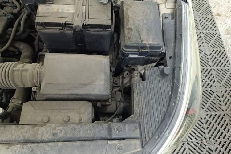 Used Hyundai Verna (new generation) 2016 1.4L Automatic Cool Edition GLS Engine Bay Left