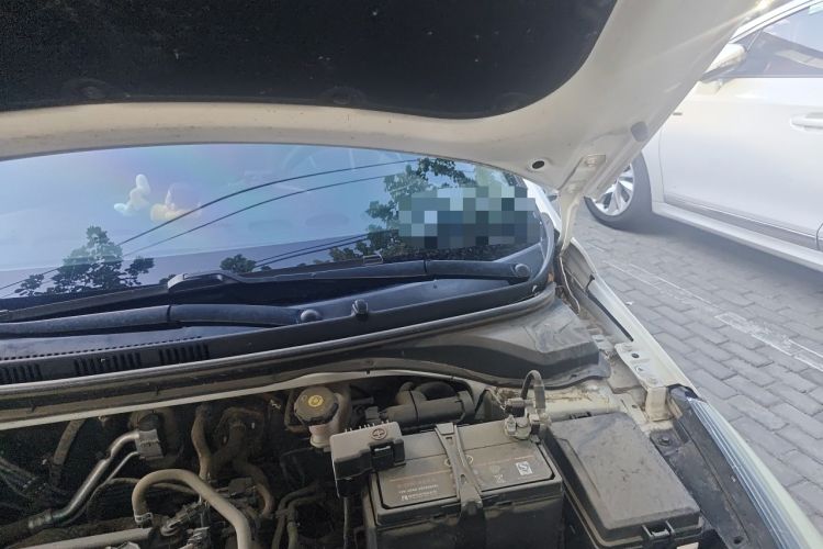 Used Hyundai Verna (new generation) 2016 1.4L Automatic Cool Edition GLS Engine Bay Left